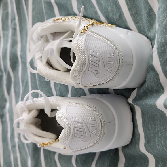 Nike Air Max - Picture 2 of 3